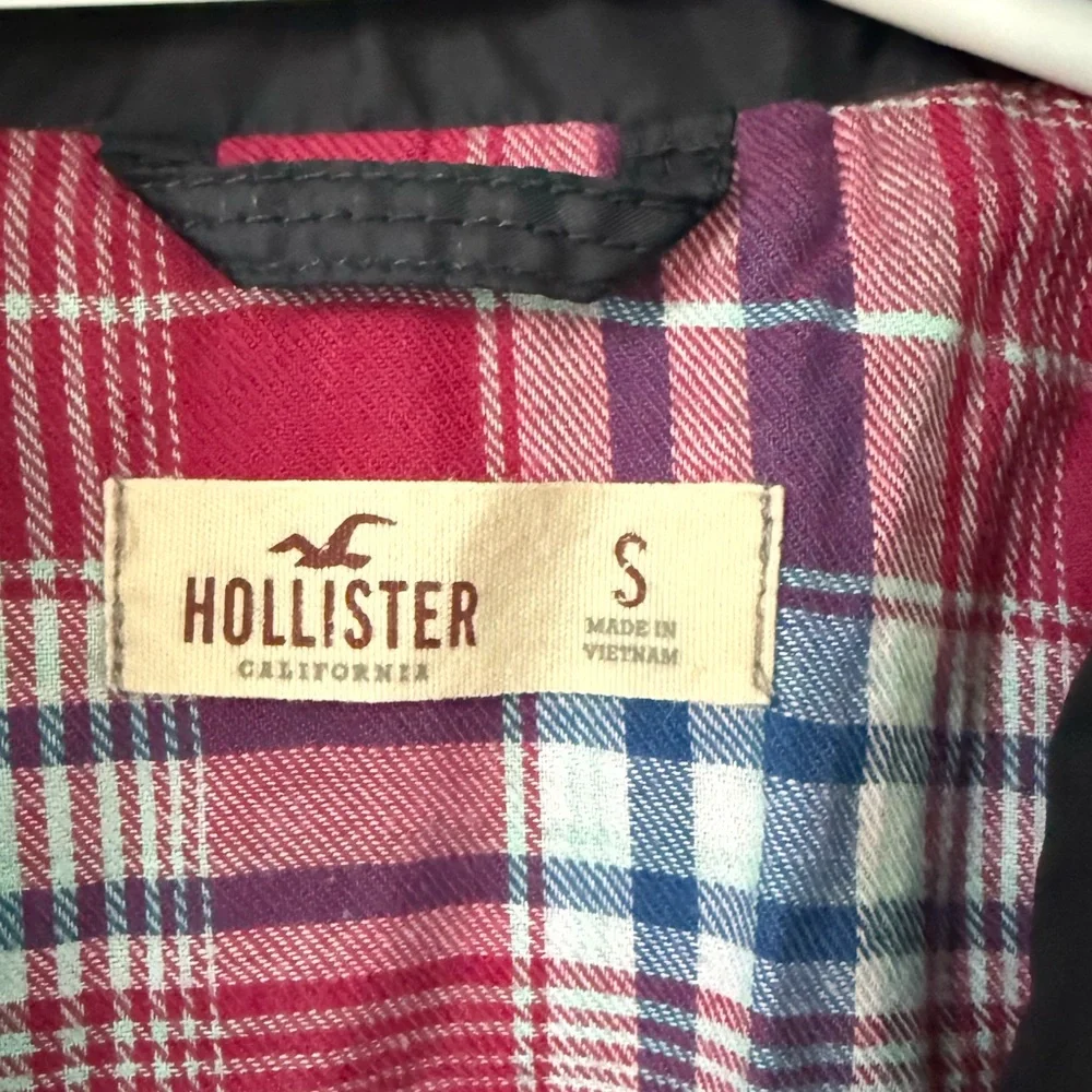 Hollister Rain Jacket Small Navy Blue Utility jacket